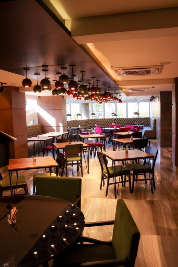 Qs Marista Hotel By Atlas Goiania Bagian luar foto