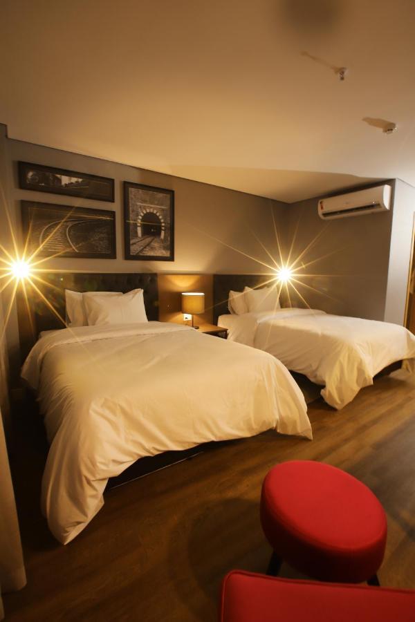 Qs Marista Hotel By Atlas Goiania Bagian luar foto