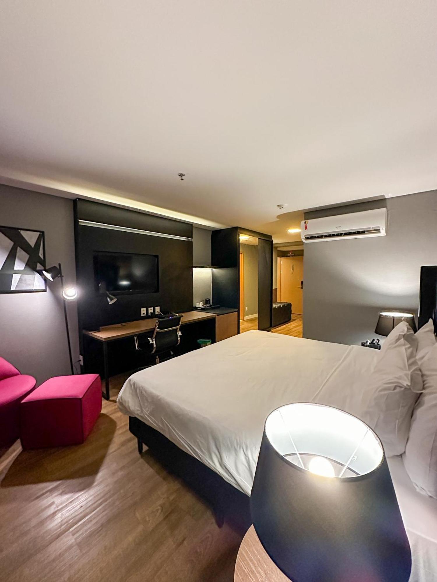 Qs Marista Hotel By Atlas Goiania Bagian luar foto
